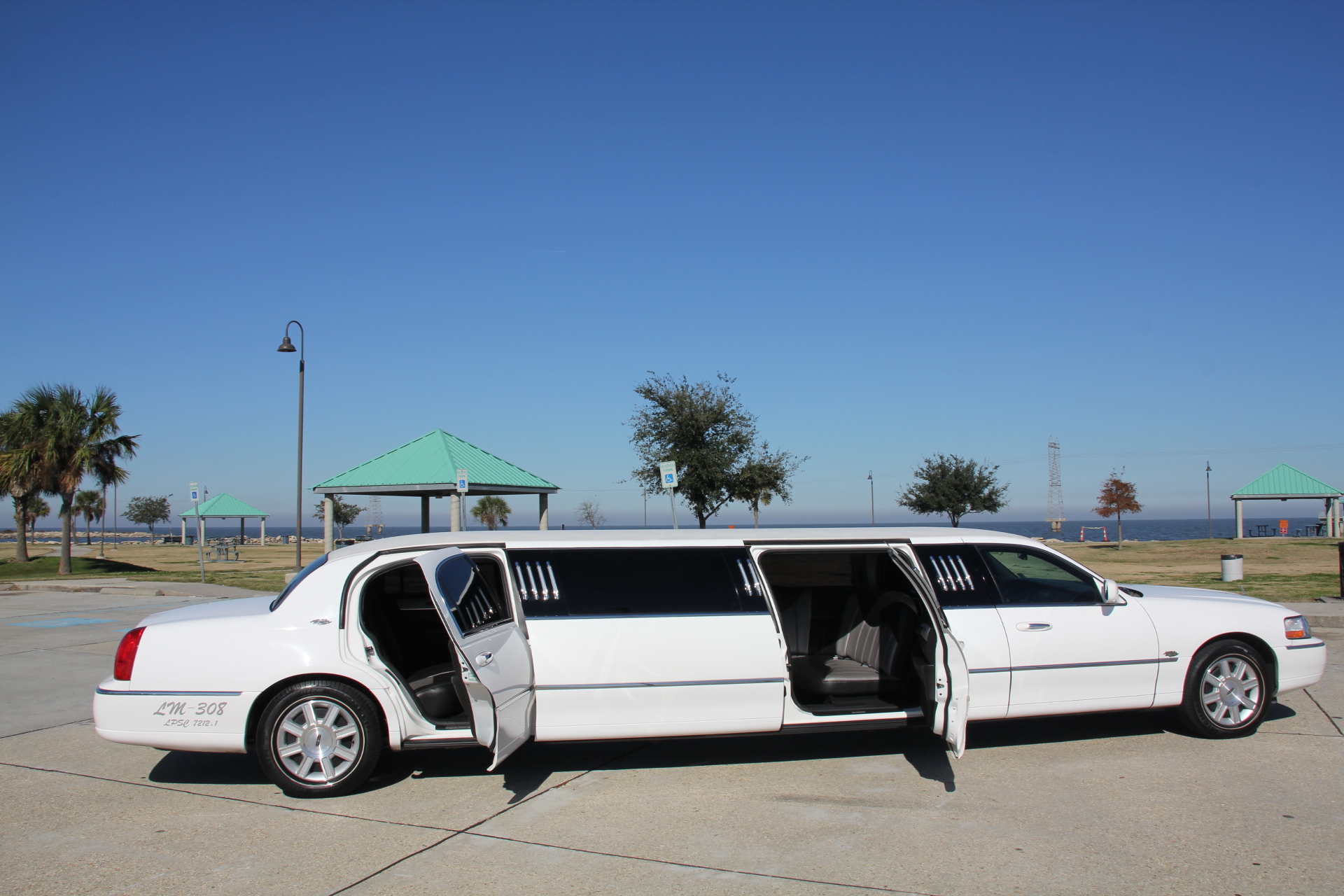 5th door new orleans limo